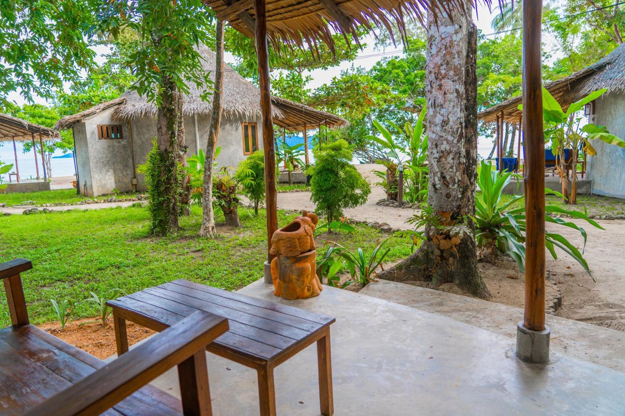 The Tropical Beach Resort Koh Chang Exterior photo